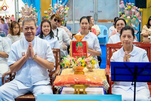 ภาพ No.166852:พิธีทอดกฐิน ณ วัดบัวผัน แขวงท่าข้าม เขตบางขุนเทียน กรุงเทพมหานคร ในโครงการกฐินสามัคคีทั่วไทย 30,000 วัด บูชาธรรม 80 ปี หลวงพ่อธัมมชโย โดยคณะศิษยานุศิษย์วัดพระธรรมกาย วันที่ 20 ตุลาคม พ.ศ. 2567