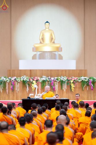 ภาพ No.187686:พระธรรมยาตรา รับฟังพระธรรมเทศนา จากหลวงพ่อทัตตชีโว ในโครงการธรรมยาตรา ปีที่ 13 กตัญญูบูชา มหาปูชนียาจารย์ พระมงคลเทพมุนี(สด จนฺทสโร) พระผู้ปราบมาร อนุสรณ์สถาน 7 แห่ง ณ ห้องแก้วสารพัดนึก 2 วัดพระธรรมกาย วันที่ 26 ธันวาคม พ.ศ. 2567