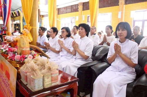 ภาพ No.267736:วันที่ 26 ตุลาคม พ.ศ. 2568 พิธีทอดกฐินสามัคคีทั่วไทย ณ วัดเจริญสุข ต.แพรกศรีราชา อ.สรรคบุรี จ.ชัยนาท โดยคณะศิษยานุศิษย์ บูชาธรรม 81 ปี หลวงพ่อธัมมชโย