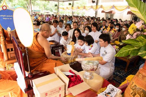 ภาพ No.96462:พิธีทอดกฐินสามัคคีทั่วไทย 5,000 วัด ณ วัดสระแก้ว จ.นครราชสีมา วันที่ 4 พฤศจิกายน พ.ศ. 2566