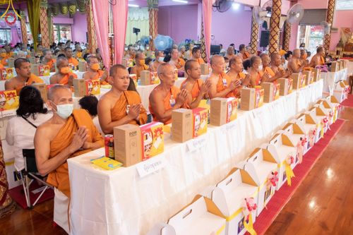 ภาพ No.116396:พิธีถวายสังฆทาน 106 วัด ณ วัดตะเคียน อ.บางกรวย จ.นนทบุรี วันเสาร์ที่ 20 มกราคม พ.ศ. 2567