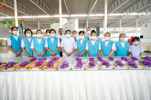 ภาพ No.82445:พิธีหล่อพระประธานเพื่อประดิษฐาน ณ มหาวิหารคด วันอาทิตย์ที่ 11 มิถุนายน พ.ศ. 2566 ณ สภาธรรมกายสากล วัดพระธรรมกาย