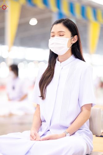 ภาพ No.89836:พิธีปฏิบัติธรรม และพิธีจุดเทียนใจ ไฟนิรันดร์ อนันตชัย วันอาทิตย์ที่ 8 ตุลาคม พ.ศ. 2566 ณ สภาธรรมกายสากล วัดพระธรรมกาย