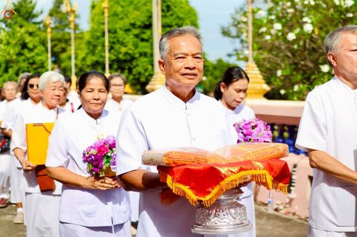 ภาพ No.263649:วันที่ 23 ตุลาคม พ.ศ. 2568 พิธีทอดกฐินสามัคคีทั่วไทย 30,000 วัด โดยคณะศิษยานุศิษย์ บูชาธรรม 81 ปี หลวงพ่อธัมมชโย ณ วัดหัวถนน จ.นครปฐม