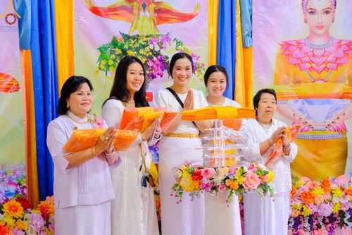 ภาพ No.100765:พิธีทอดกฐินสามัคคี "เพื่อสร้างทุกสิ่ง"  ณ วัดพระธรรมกายมินเนโซตา สหรัฐอเมริกา วันอาทิตย์ที่ 12 พฤศจิกายน พ.ศ. 2566