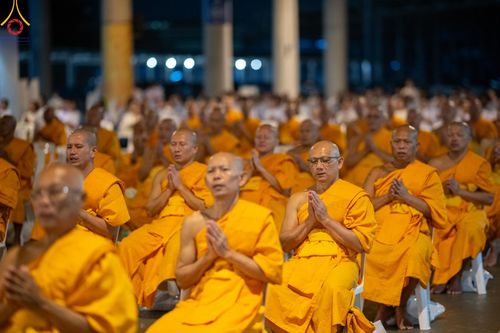 ภาพ No.170390:พิธีฉลองชัยสวดมนต์บทธัมมจักกัปปวัตตนสูตร ครบ 6,881,000,000 จบ ณ มหารัตนวิหารคด วัดพระธรรมกาย วันศุกร์ที่ 15 พฤศจิกายน พ.ศ. 2567 (วันเพ็ญ 15 ค่ำ เดือน 12)