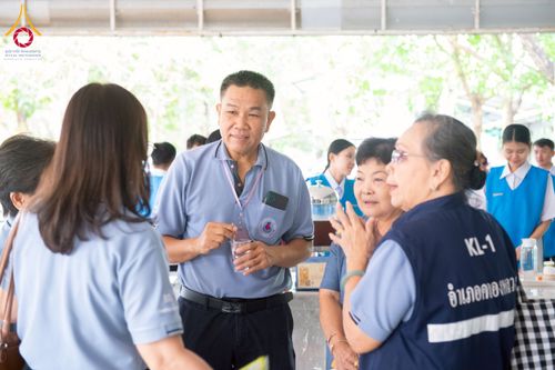 ภาพ No.259660:วันที่ 24 ตุลาคม พ.ศ. 2568 รพ.สต.คลองหนึ่ง อ.คลองหลวง สังกัด อบจ.ปทุมธานี จัดประชุมและมอบครุภัณฑ์ทางการแพทย์ เสริมพลัง อสม. ขับเคลื่อนสุขภาพชุมชนอย่างยั่งยืน ณ วัดพระธรรมกาย