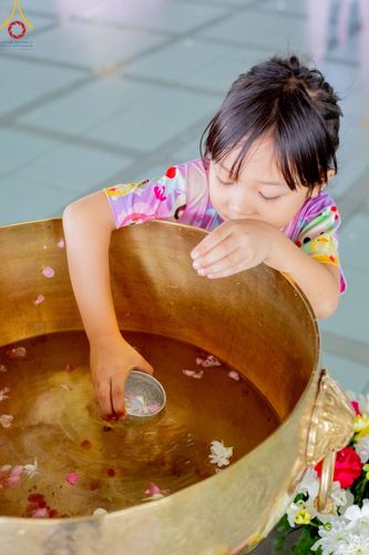 ภาพ No.217477:วันจันทร์ที่ 14 เมษายน พ.ศ. 2568 กิจกรรมสรงน่ำพระ สั่งสมบุญเนื่องในเทศกาลสงกรานต์ 14-16 เมษายน พ.ศ.2568 เวลา 06:00-13:00 น. ณ หอฉันคุณยายอาจารย์ฯ วัดพระธรรมกาย