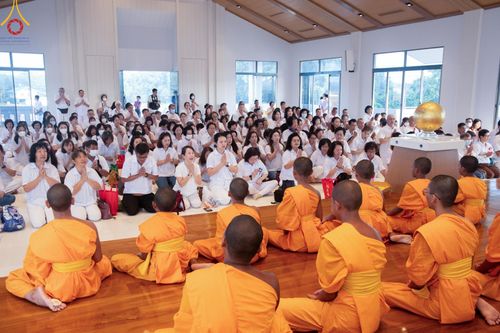 ภาพ No.148545:พิธีบุพเปตพลี, พิธีทอดผ้าป่า, พิธีไถ่ชีวิตโค 80 ตัว ให้ชีวิตสัตว์เป็นทาน ณ ศูนย์ปฎิบัติธรรมภาคใต้ อ.บางกล่ำ จ.สงขลา วันเสาร์ที่ 10 สิงหาคม พ.ศ. 2567