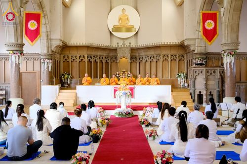 พิธีทอดกฐิน วัดพระธรรมกายสก็อตแลนด์ บูชาธรรม 80 ปี หลวงพ่อธัมมชโย โดยคณะศิษยานุศิษย์วัดพระธรรมกาย วันที่ 25 ตุลาคม พ.ศ. 2567