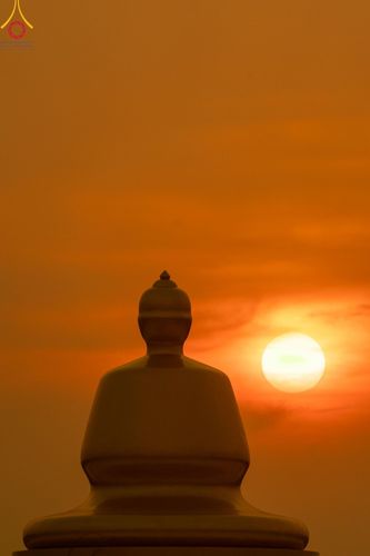 ภาพ No.200566:พิธีจุดประทีปถวายเป็นพุทธบูชา และบูชาธรรมมหาปูชนียาจารย์ ณ อนุสรณ์สถานบางปลา วัดบางปลา อำเภอบางเลน จังหวัดนครปฐม ในโครงการธรรมยาตรา กตัญญูบูชา มหาปูชนียาจารย์ พระมงคลเทพมุนี(สด จนฺทสโร) พระผู้ปราบมาร อนุสรณ์สถาน 7 แห่ง ปีที่ 13 วันที่ 23 มกราคม พ.ศ. 2568