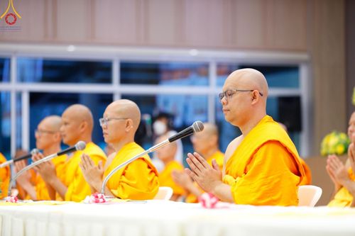 ภาพ No.127793:พิธีถวายภัตตาหารเป็นสังฆทาน แด่คณะพระธรรมยาตราฯ ในโครงการธรรมยาตราอัญเชิญพระบรมสารีริกธาตุ ประดิษฐาน ณ มหารัตนเจดีย์สิริปทุมสวรรค์ อ.บางกล่ำ จ.สงขลา วันที่ 9 มีนาคม พ.ศ. 2567