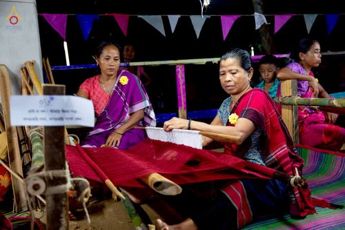 ภาพ No.257466:วันที่ 17 ตุลาคม พ.ศ. 2568 พิธีทอดกฐินสมทบวัดกัลยาณมิตรต่างประเทศ  บูชาธรรม 81 ปี หลวงพ่อธัมมชโย ณ ศูนย์ปฏิบัติธรรมไมตรีปูร์ เมืองคาร์การชารี ประเทศบังกลาเทศ 