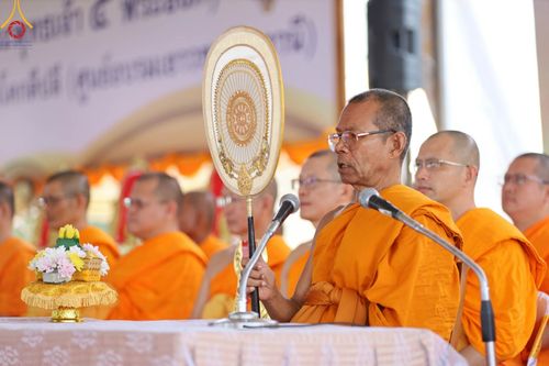 ภาพ No.91358:พิธีทอดผ้าป่ายกยอดดอกบัวสิริปทุมทิพย์  ประดิษฐาน ณ ปทุมเจดีย์  (เจดีย์พระพุทธเจ้า ๕ พระองค์) ณ ศูนย์อบรมเยาวชนจังหวัดปัตตานี 22 ตุลาคม พ.ศ.2566