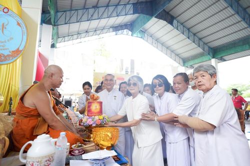 ภาพ No.257097:วันที่ 17 ตุลาคม พ.ศ. 2568 พิธีทอดกฐินสามัคคีทั่วไทย 30,000 วัด โดยคณะศิษยานุศิษย์ บูชาธรรม 81 ปี หลวงพ่อธัมมชโย ณ วัดไผ่ล้อม(เก่า) จ.ราชบุรี