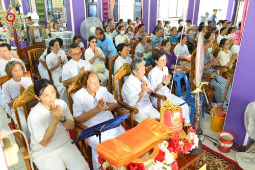 ภาพ No.170991:พิธีทอดกฐิน ณ วัดบางไกรใน จ.นนทบุรี ในโครงการกฐินสามัคคีทั่วไทย 30,000 วัด บูชาธรรม 80 ปี หลวงพ่อธัมมชโย โดยคณะศิษยานุศิษย์วัดพระธรรมกาย วันที่ 27 ตุลาคม พ.ศ. 2567