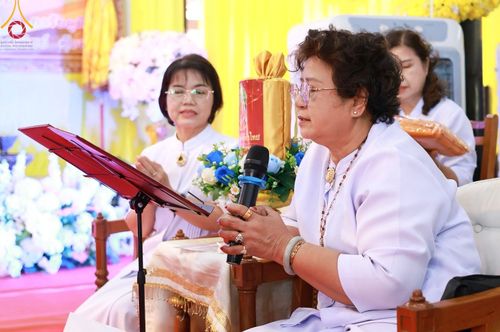 ภาพ No.173552:พิธีทอดกฐิน ณ วัดจำปี จ.สุพรรณบุรี ในโครงการกฐินสามัคคีทั่วไทย 30,000 วัด บูชาธรรม 80 ปี หลวงพ่อธัมมชโย โดยคณะศิษยานุศิษย์วัดพระธรรมกาย วันที่ 27 ตุลาคม พ.ศ. 2567