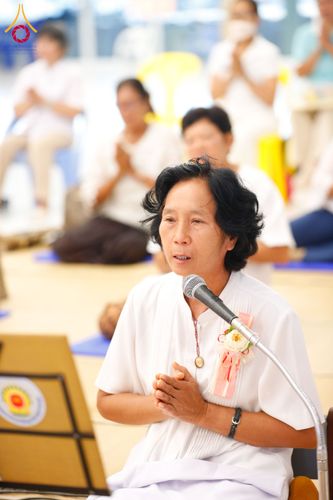 ภาพ No.129209:พิธีถวายภัตตาหารเป็นสังฆทาน แด่คณะพระธรรมยาตราฯ ในโครงการธรรมยาตราอัญเชิญพระบรมสารีริกธาตุ  ประดิษฐาน ณ มหารัตนเจดีย์สิริปทุมสวรรค์ อ.บางกล่ำ จ.สงขลา วันที่ 11 มีนาคม พ.ศ. 2567