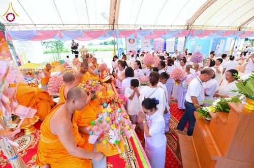 ภาพ No.183397:พิธีทอดกฐินแสงสว่าง ณ ศูนย์การศึกษาจอมบึง ต.รางบัว อ.จอมบึง จ.ราชบุรี ในโครงการทอดกฐินสามัคคีทั่วไทย 30,000 วัด บูชาธรรม 80 ปี หลวงพ่อธัมมชโย โดยคณะศิษยานุศิษย์วัดพระธรรมกาย วันที่ 23 ตุลาคม พ.ศ. 2567