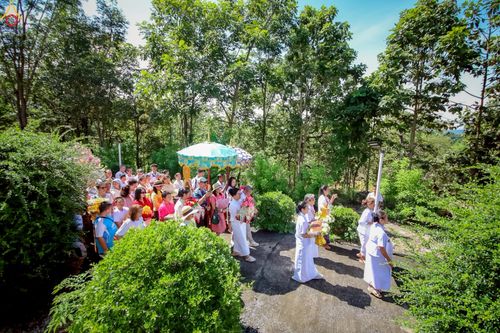 ภาพ No.255334:วันที่ 13 ตุลาคม พ.ศ. 2568 พิธีทอดกฐินสามัคคีทั่วไทย 30,000 วัด โดยคณะศิษยานุศิษย์ บูชาธรรม 81 ปี หลวงพ่อธัมมชโย ณ วัดมิ่งฟ้าคุณจักร ต.หนองกระท้าว อ.นครไทย จ.พิษณุโลก