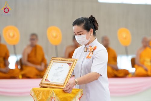 ภาพ No.129248:พิธีมอบรางวัลแก่สามเณรผู้สอบผ่าน โครงการสามเณรทรงพระปาฏิโมกข์ ณ ค่ายจองแชมป์ หมู่กุฏิสามเณรเปรียญธรรม วัดพระธรรมกาย วันอาทิตย์ที่ ๑๐ มีนาคม พ.ศ.๒๕๖๗