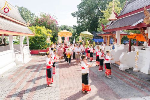 ภาพ No.169252:พิธีทอดกฐิน ณ วัดพุทธนิมิตร จ.เชียงใหม่ ในโครงการกฐินสามัคคีทั่วไทย 30,000 วัด บูชาธรรม 80 ปี หลวงพ่อธัมมชโย โดยคณะศิษยานุศิษย์วัดพระธรรมกาย วันที่ 24 ตุลาคม พ.ศ. 2567