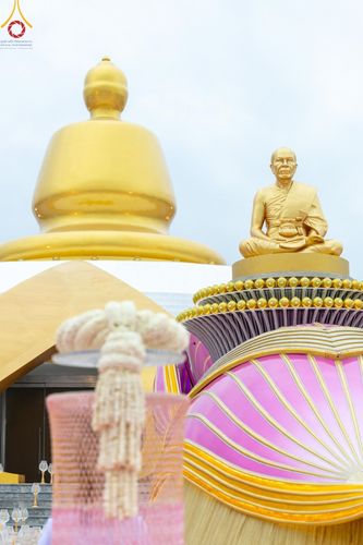 ภาพ No.118143:พิธีจุดประทีปถวายเป็นพุทธบูชา และบูชาธรรมมหาปูชนียาจารย์ พระมงคลเทพมุนี(สด จนฺทสโร) วันที่ 24 มกราคม พ.ศ. 2567 ณ อนุสรณ์สถานบางปลา อ.บางเลน จ.นครปฐม