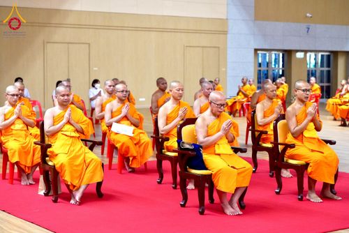 ภาพ No.237793:วันอาทิตย์ที่ 10 สิงหาคม พ.ศ. 2568 พิธีถวายไทยธรรมมุทิตาเปรียญธรรมและบาลีศึกษา ณ ห้องแก้วสารพัดนึก2 วัดพระธรรมกาย ปทุมธานี