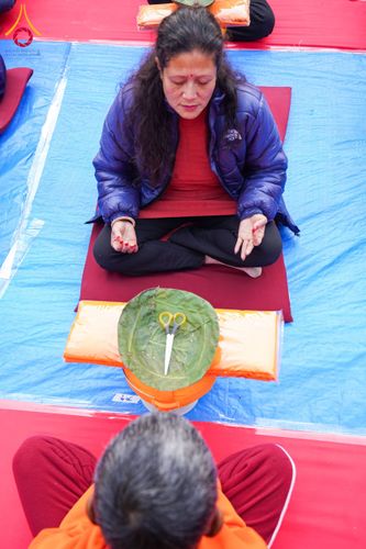 ภาพ No.129670:พิธีตัดปอยผมและแห่นาคธรรมทายาท ในโครงการบรรพชา 1,250 รูป ณ แดนประสูติ สวนลุมพินี ประเทศเนปาล วันที่ 2 มีนาคม พ.ศ. 2567