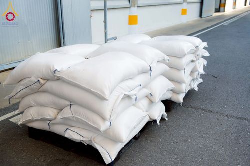 ภาพ No.273635:วันที่ 27 พฤศจิกายน พ.ศ. 2568 คณะศิษยานุศิษย์วัดพระธรรมกาย มูลนิธิธรรมกาย มอบอาหารและสิ่งของความช่วยเหลือให้พี่น้องชาวใต้ ผู้ประสบอุทกภัยน้ำท่วม