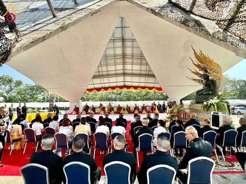 ภาพ No.176805:พิธีทอดกฐิน ณ วัดคลองตัน ต.วังน้ำเขียว อ.กำแพงแสน จ.นครปฐม ในโครงการทอดกฐินสามัคคีทั่วไทย 30,000 วัด บูชาธรรม 80 ปี หลวงพ่อธัมมชโย โดยคณะศิษยานุศิษย์วัดพระธรรมกาย วันที่ 12 พฤศจิกายน พ.ศ. 2567