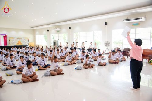 ภาพ No.184049:กิจกรรมวันรวมพลังเด็กดี V-Star จังหวัดลพบุรี ประจำปี 2567  วันที่ 29 พฤศจิกายน .ศ.2567 ณ ศูนย์ปฏิบัติธรรม ธุดงคสถานบ้านหมี่ จังหวัดลพบุรี