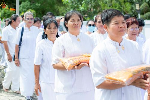 ภาพ No.262195:วันที่ 24 ตุลาคม พ.ศ. 2568 พิธีทอดกฐินสามัคคีทั่วไทย 30,000 วัด โดยคณะศิษยานุศิษย์ บูชาธรรม 81 ปี หลวงพ่อธัมมชโย ณ วัดดงรัง อ.ด่านช้าง จ.สุพรรรณบุรี