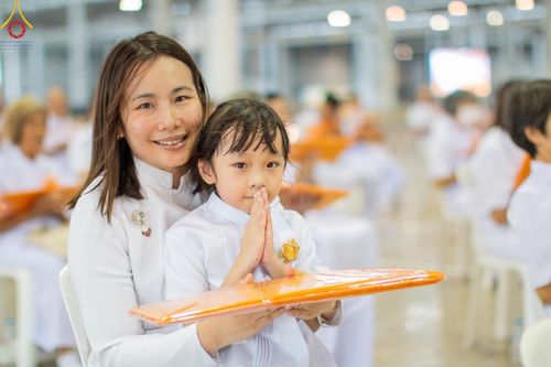 ภาพ No.160082:พิธีทอดผ้าป่าสมทบกฐินวัดพระธรรมกาย และสมทบกฐิน 30,000 วัดทั่วไทย ครั้งที่ 3 ณ สภาธรรมกายสากล วัดพระธรรมกาย วันพฤหัสบดีที่ 10 ตุลาคม พ.ศ. 2567