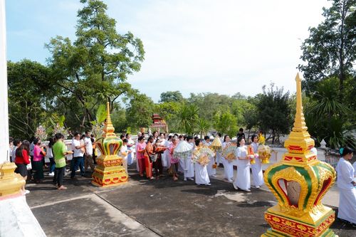 ภาพ No.182202:พิธีทอดกฐิน ณ วัดหนองกะดวง อ.ดอนเจดีย์ จ.สุพรรณบุรี ในโครงการทอดกฐินสามัคคีทั่วไทย 30,000 วัด บูชาธรรม 80 ปี หลวงพ่อธัมมชโย โดยคณะศิษยานุศิษย์วัดพระธรรมกาย วันที่ 9 พฤศจิกายน พ.ศ.2567