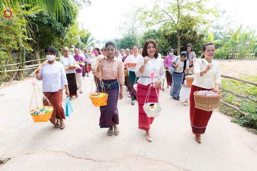 ภาพ No.98937:พิธีทอดกฐินสามัคคีทั่วไทย 5,000 วัด  ณ วัดกันทรอมอุดม อ.ขุนหาญ จ.ศรีสะเกษ วันที่ 26 พฤศจิกายน พ.ศ. 2566