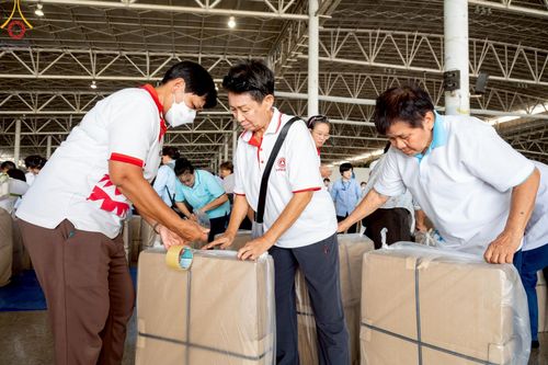 ภาพ No.218581:วันพฤหัสบดีที่ 17 เมษายน พ.ศ. 2568 การเตรียมงานในลานธรรม , สภาธรรมกายสากล , วิหารคด  เพื่องานวันคุ้มครองโลก 22 เมษายน พ.ศ. 2568