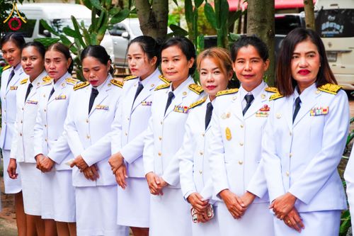 ภาพ No.146655:พิธีต้อนรับสัญญาบัตร พัดยศ ผ้าไตร ในโอกาสที่พระบาทสมเด็จพระเจ้าอยู่หัว ทรงพระกรุณาโปรดพระราชทานสัญญาบัตรตั้งสมณศักดิ์ พระวิมลศาสนวิเทศ (สำรวจ กมโล) เจ้าอาวาสวัดไทยนอร์เวย์ เป็นพระราชาคณะชั้นราช ในราชทินนามที่ “พระราชวชิรศาสนวิเทศ”