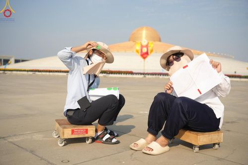 ภาพ No.120806:V.20 เป็นปลื้ม การเตรียมงาน เก็บงาน การรับบุญของเจ้าหน้าที่หน่วยงานต่างๆ เพื่อโครงการธรรมยาตรา กตัญญูบูชา มหาปูชนียาจารย์ พระมงคลเทพมุนี (สด จนฺทสโร) พระผู้ปราบมาร อนุสรณ์สถาน 7 แห่ง ปีที่ 12 ระหว่างวันที่ 2 - 31 มกราคม พ.ศ.2567