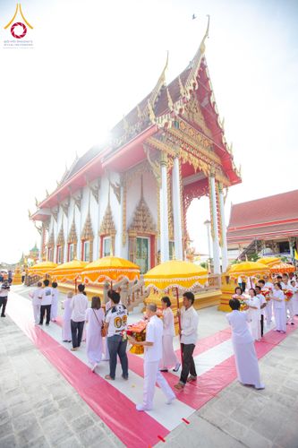 ภาพ No.170693:พิธีทอดกฐิน ณ วัดมงคลพุการาม ปทุมธานี ในโครงการกฐินสามัคคีทั่วไทย 30,000 วัด บูชาธรรม 80 ปี หลวงพ่อธัมมชโย โดยคณะศิษยานุศิษย์วัดพระธรรมกาย วันที่ 27 ตุลาคม พ.ศ. 2567