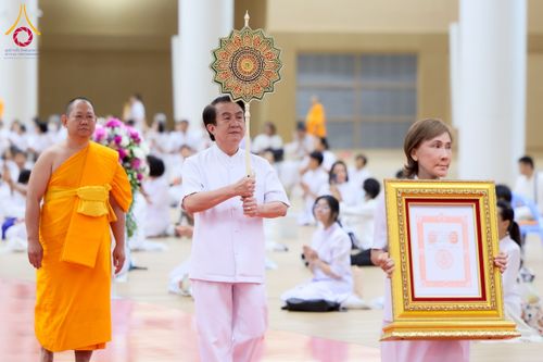 ภาพ No.232472:วันอาทิตย์ที่ 6 กรกฏาคม พ.ศ. 2568 พิธีมุทิตาสักการะพระครูสัญญาบัตร ปีพุทธศักราช 2568 ณ ห้องแก้วสารพัดนึก2 สภาธรรมกายสากล วัดพระธรรมกาย