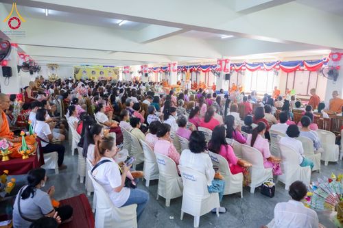 ภาพ No.173905:พิธีทอดกฐิน วัดบุณย์กัญจนาราม อ.บางละมุง จ.ชลบุรี ในโครงการกฐินสามัคคีทั่วไทย 30,000 วัด บูชาธรรม 80 ปี หลวงพ่อธัมมชโย โดยคณะศิษยานุศิษย์วัดพระธรรมกาย วันที่ 5 พฤศจิกายน พ.ศ. 2567