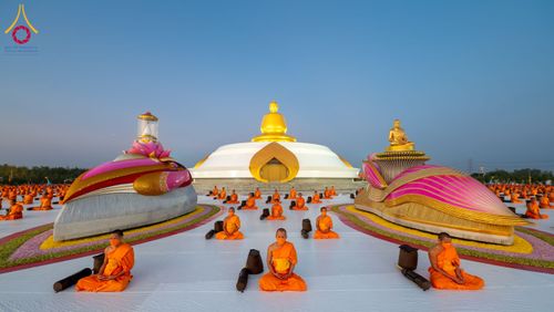 ภาพ No.116834:พระธรรมยาตราร่วมปฏิบัติธรรม และถ่ายภาพหมู่ประวัติศาสตร์ ปีที่ 12  วันที่ 21 มกราคม พ.ศ. 2567  ณ อนุสรณ์สถานบางปลา จ.นครปฐม