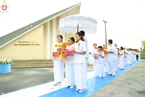 ภาพ No.100369:พิธีทอดกฐินบรมจักรพรรดิ ณ วัดพระธรรมกายเท็กซัส รัฐเท็กซัส สหรัฐอเมริกา วันอาทิตย์ที่ 12 พฤศจิกายน พ.ศ. 2566