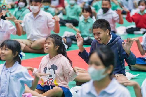 ภาพ No.103338:วันรวมพลังเด็กดี V-Star ผู้นำฟื้นฟูศีลธรรมโลก จังหวัดนครราชสีมา ณ เทอร์มินอล 21 โคราช ถ.มิตรภาพ ต.ในเมือง อ.เมืองนครราชสีมา จ.นครราชสีมา วันอังคารที่ 19 ธันวาคม พ.ศ. 2566