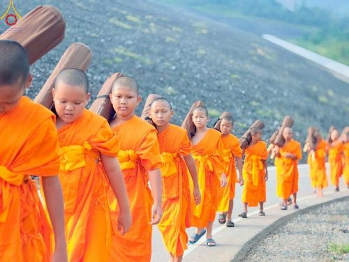 ภาพ No.218183:วันอังคารที่ 16 เมษายน พ.ศ. 2568 กิจกรรมสามเณรเดินธรรมยาตรา ในโครงการบรรพชา สามเณรภาคฤดูร้อนปี 2568 ศูนย์ปฏิบัติธรรมเขาคิชฌกูฏ จันทบุรี