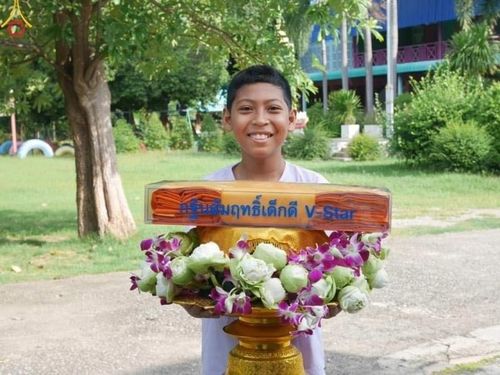 ภาพ No.182169:พิธีทอดกฐิน ณ วัดบ้านใหม่สิริวัฒนาราม จ.ชัยนาท ในโครงการทอดกฐินสามัคคีทั่วไทย 30,000 วัด บูชาธรรม 80 ปี หลวงพ่อธัมมชโย โดยคณะศิษยานุศิษย์วัดพระธรรมกาย วันที่ 27 ตุลาคม พ.ศ. 2567 กฐินสัมฤทธิ์เด็กดี V-Star โรงเรียนวัดบ้านใหม่ จ.ชัยนาท