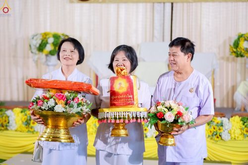 ภาพ No.271555:วันที่ 29 ตุลาคม พ.ศ. 2568 พิธีทอดกฐินสามัคคีทั่วไทย ณ วัดกำแพงงาม ต.บ้านกล้วย อ.เมือง จ.สุโขทัย โดยคณะศิษยานุศิษย์ บูชาธรรม 81 ปี หลวงพ่อธัมมชโย