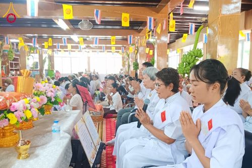 ภาพ No.183127:พิธีทอดกฐิน ณ วัดบ้านตะโคง จ.บุรีรัมย์  ในโครงการทอดกฐินสามัคคีทั่วไทย 30,000 วัด บูชาธรรม 80 ปี หลวงพ่อธัมมชโย โดยคณะศิษยานุศิษย์วัดพระธรรมกาย วันที่ 26 ตุลาคม พ.ศ. 2567