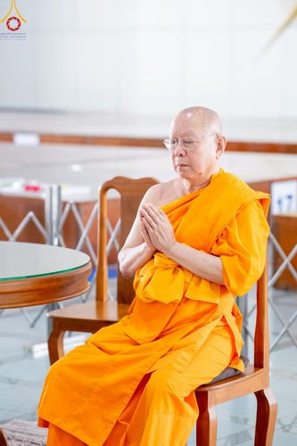 ภาพ No.213446:วันเสาร์ที่ 29 มีนาคม พ.ศ. 2568 พิธีถวายภัตตาหารเมนูสวรรค์ "เพื่อการบรรลุธรรม" ณ หอฉันคุณยายอาจารย์ฯ วัดพระธรรมกาย